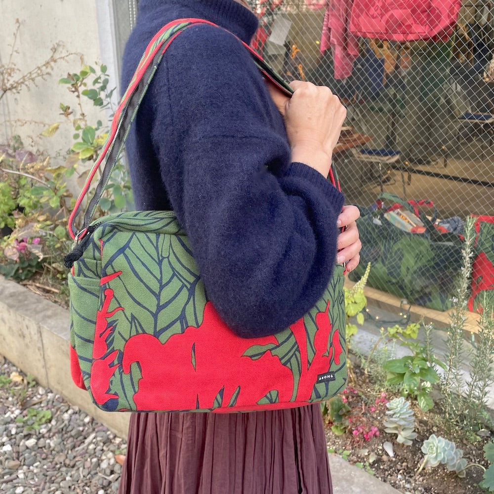 Shoulder bag "Kanna" desired_red