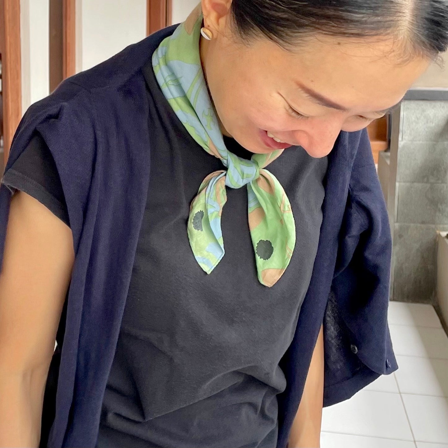 Petit scarf "Spice" arrangement_Green base (75% cotton 25% rayon)