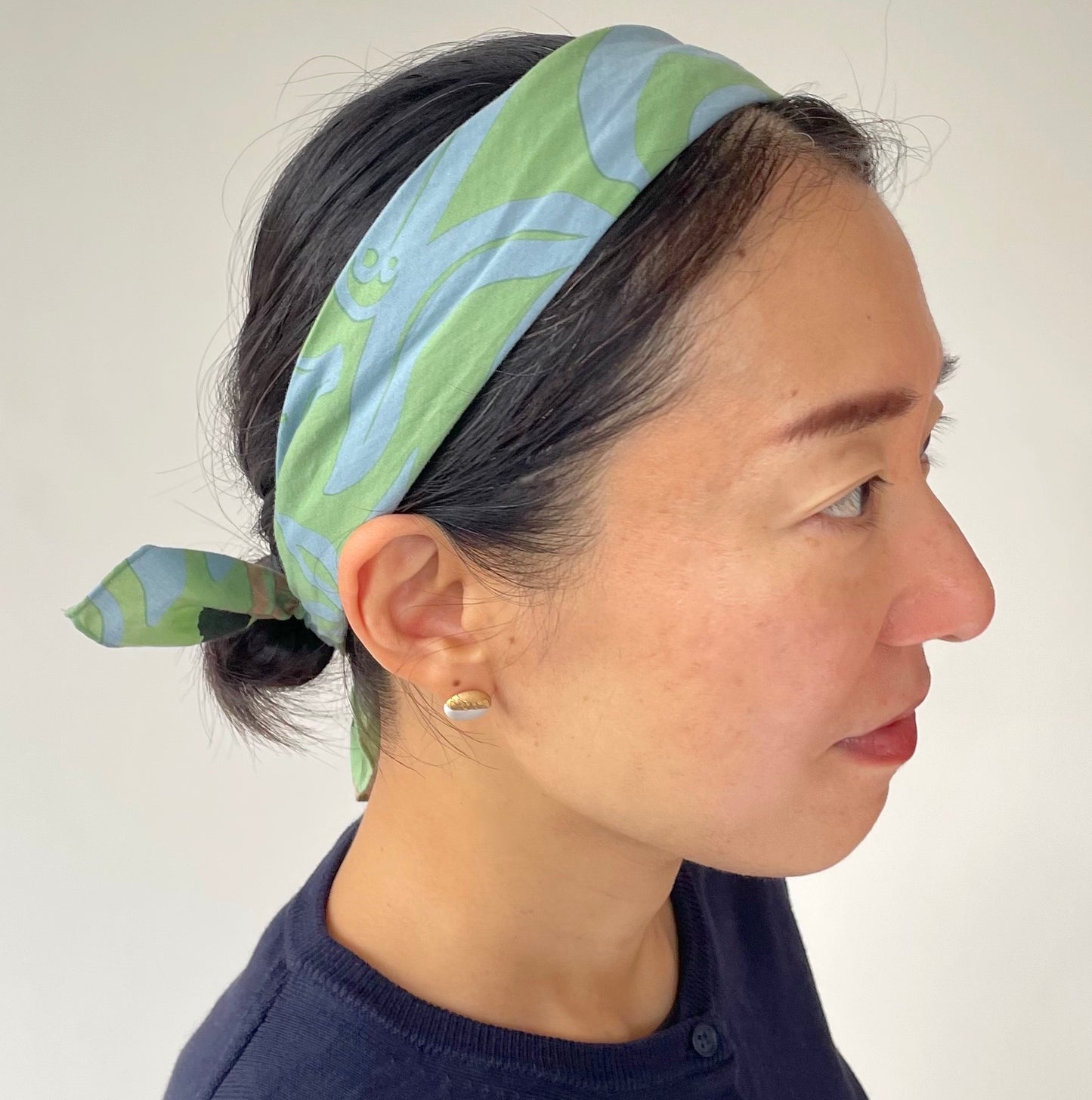 Petit scarf "Spice" arrangement_Green base (75% cotton 25% rayon)