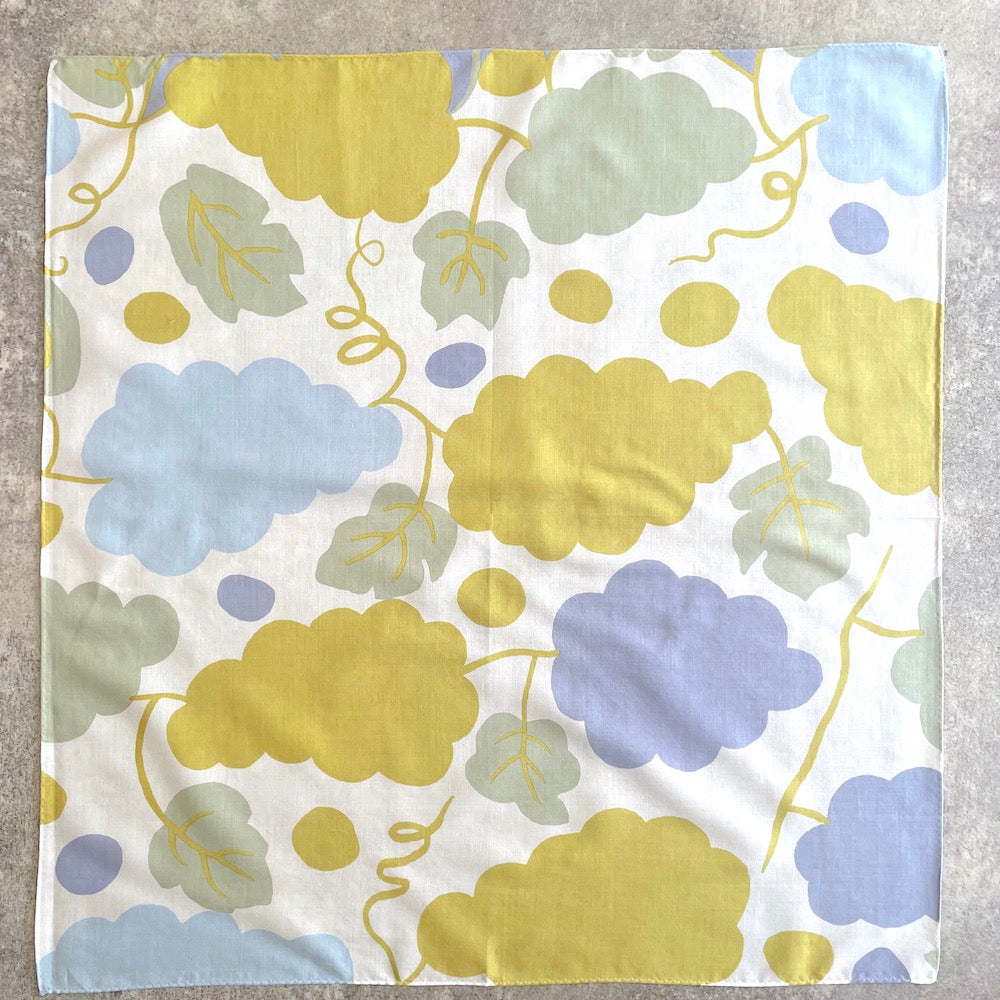 Petit scarf “Hitotsu Grape?” Nagomi_Tassel pattern (75% cotton 25% rayon)