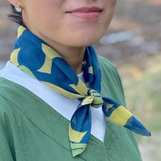 Petite scarf "Starfruit" star_tree pattern (100% cotton chiffon)