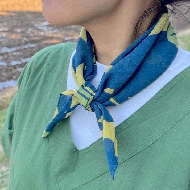 Petite scarf "Starfruit" star_tree pattern (100% cotton chiffon)