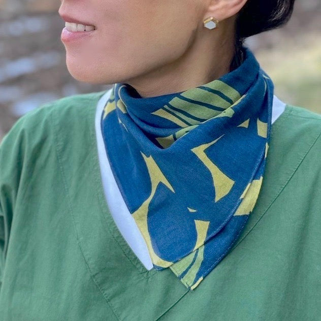 Petite scarf "Starfruit" star_tree pattern (100% cotton chiffon)