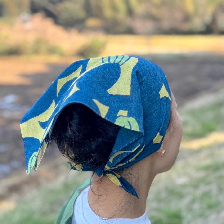 Petite scarf "Starfruit" star_tree pattern (100% cotton chiffon)