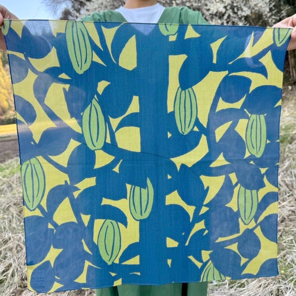 Petite scarf "Starfruit" star_tree pattern (100% cotton chiffon)