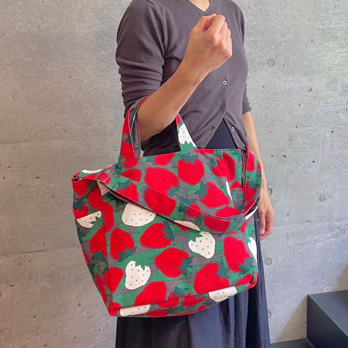 Shoulder tote bag "Ichigo Ichie(One life, one encounter)" Reunion_Large grain