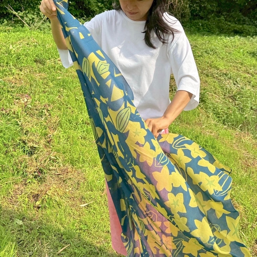 Scarf "Starfruit" Star (100% cotton chiffon)