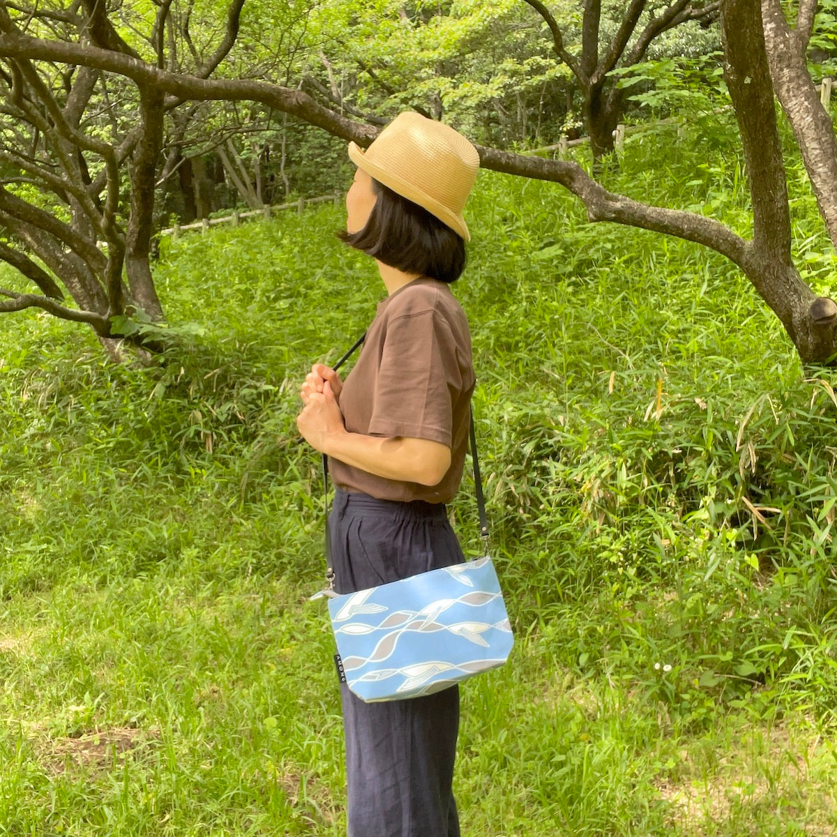 LAST1・ミニショルダー 「水を得た魚」Swim! グレーベース