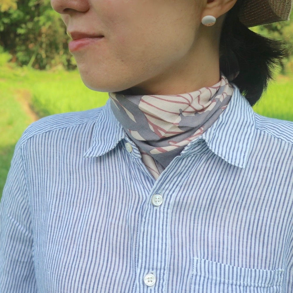 Petit scarf "Kanna" generous size_beige (40% silk 60% rayon)