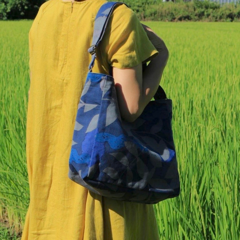 Shoulder tote "Starfruit" gift_star pattern