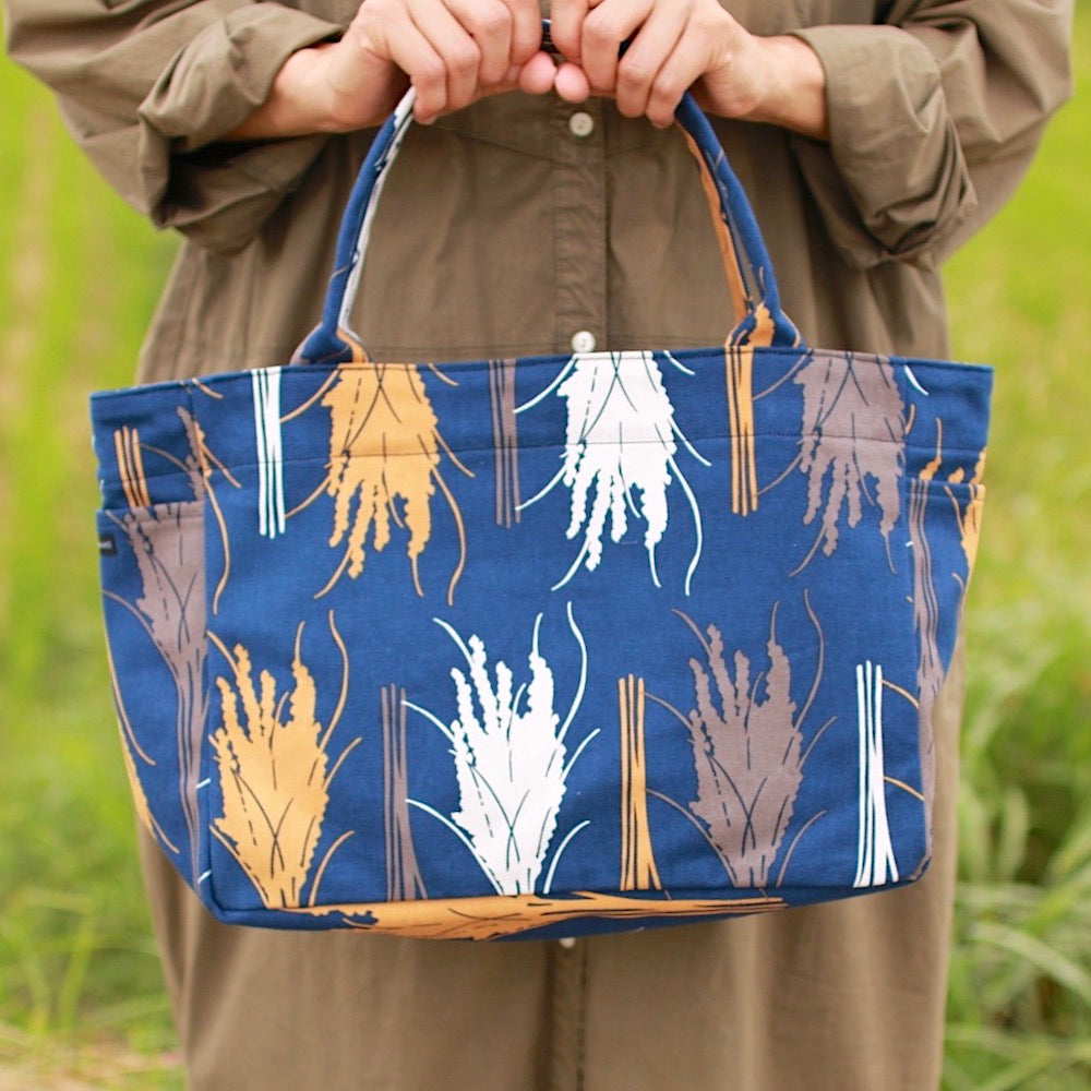 トート(M・サイドポケット付)「イネ」オイシイネ!_稲穂(ネイビー)