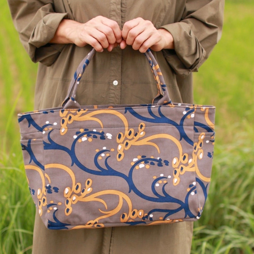 トート(M・サイドポケット付)「イネ」 オイシイネ!_田んぼ(ブラウン)