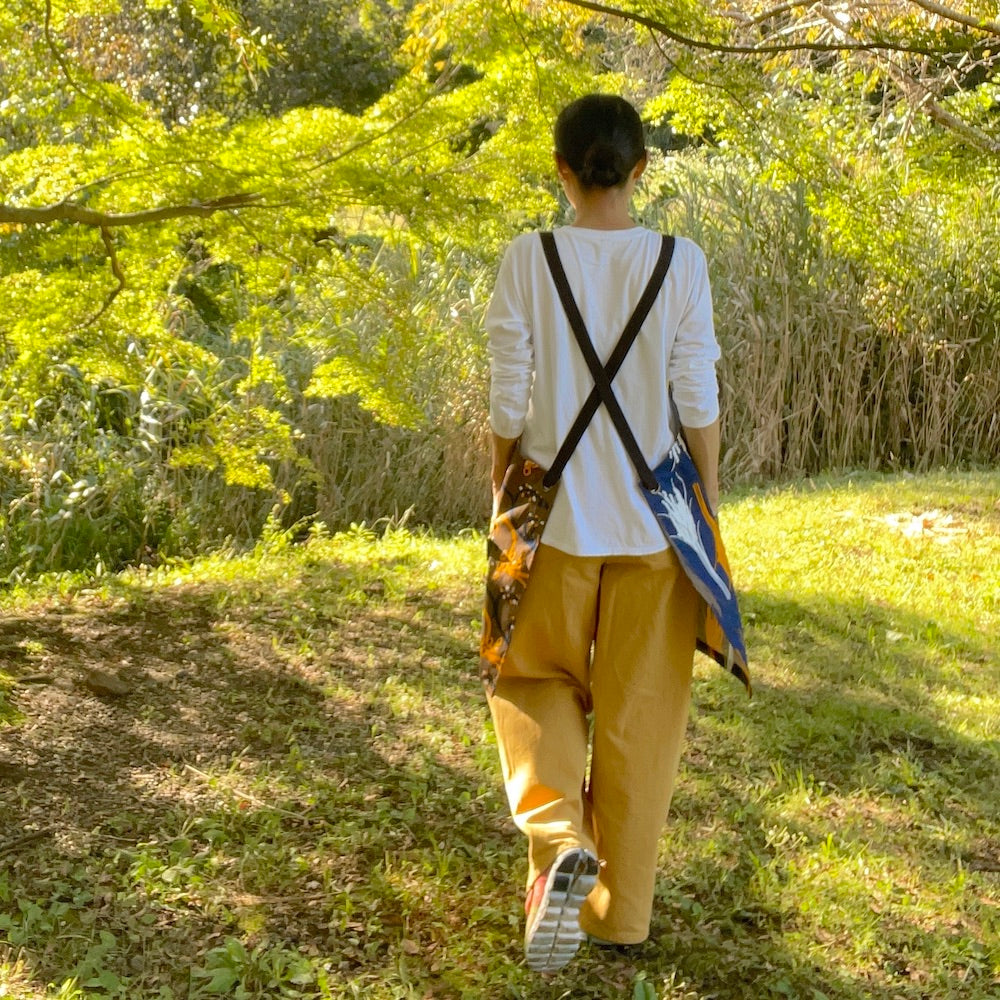 エプロン「イネ」オイシイネ!