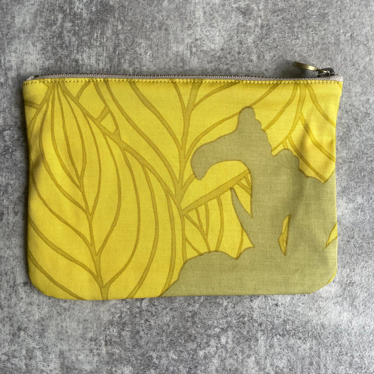 ポーチ 「カンナ」光2