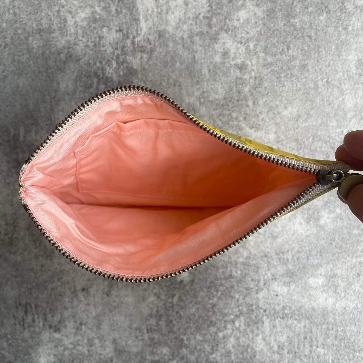 ポーチ 「カンナ」光2