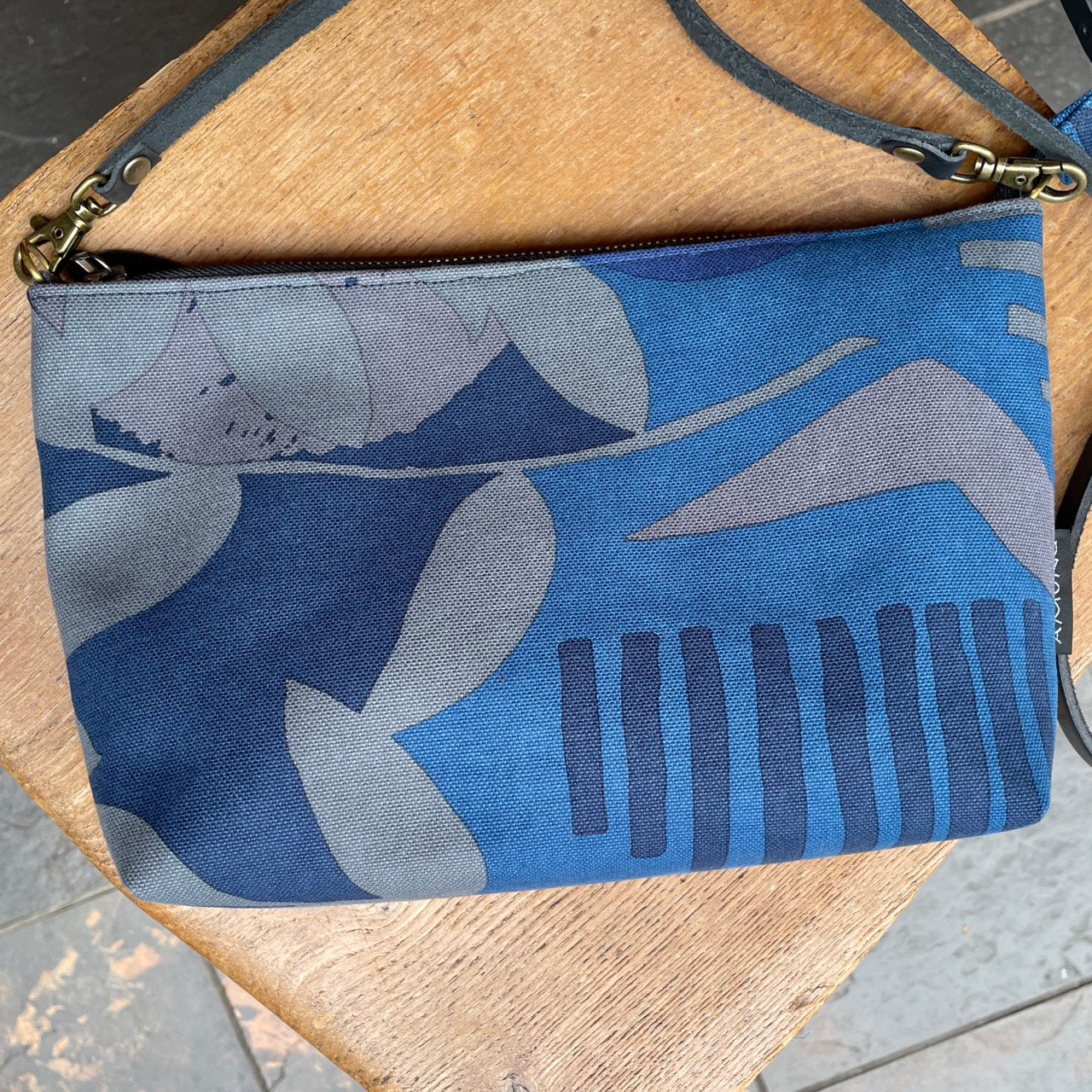 LAST1・ミニショルダー 「テンキ」夜空_天気&葉