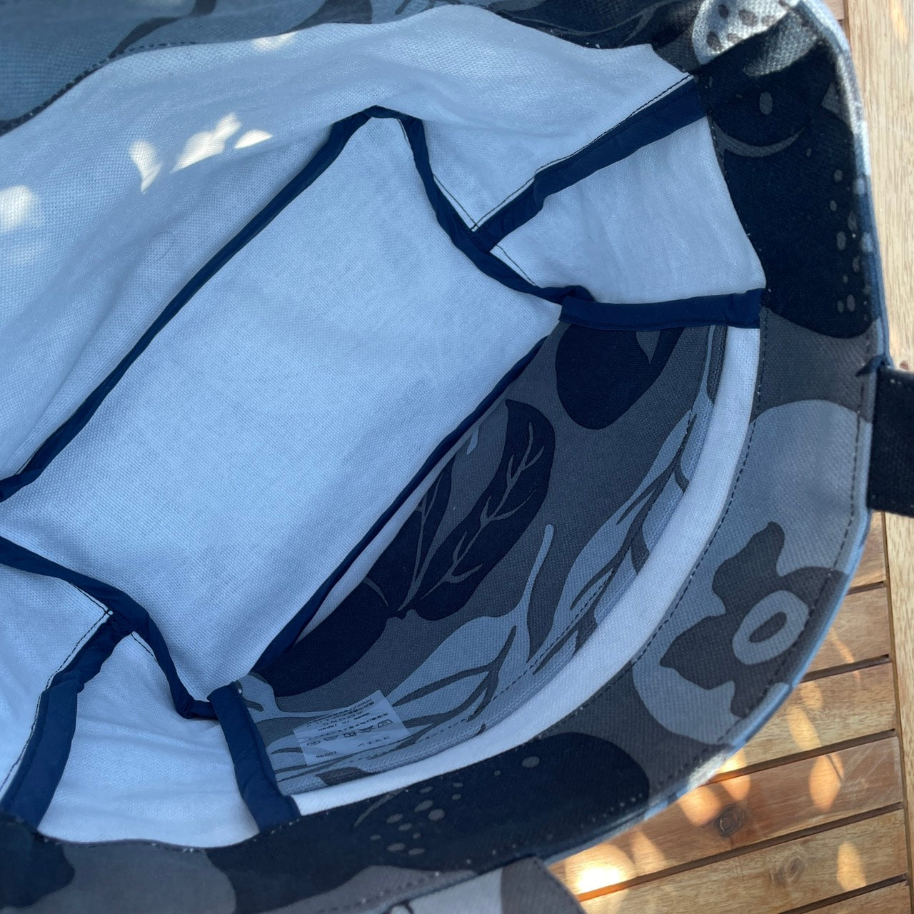 AMONG Sトート 桃栗三年柿八年 濃淡 濃い 日本製 綿コットン100% トートバッグ 果実柄 ボタニカル