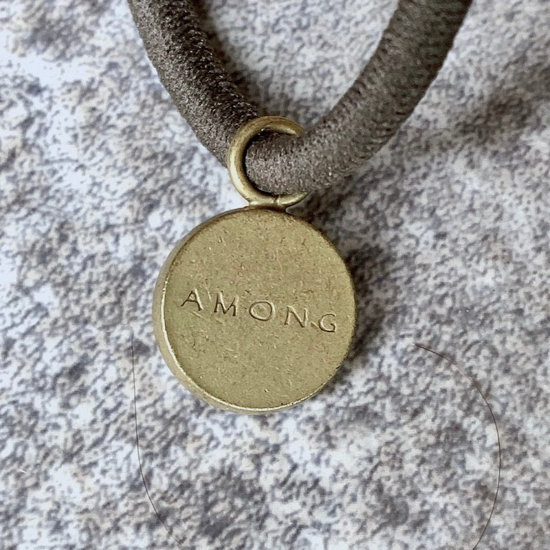 チャームゴム(グレー系)・AMONGロゴ