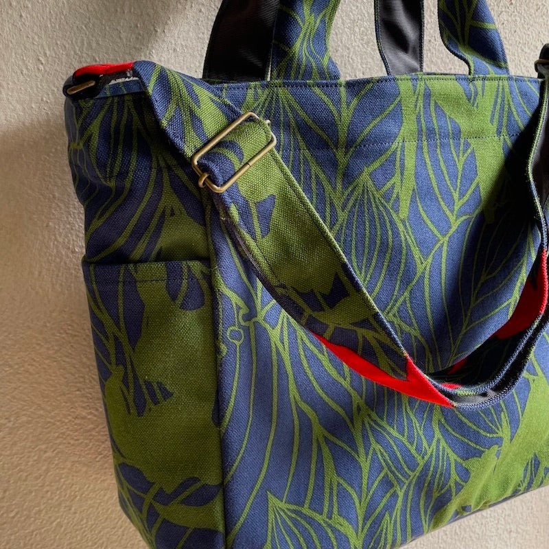 Backordered Shoulder Tote "Kanna" Green