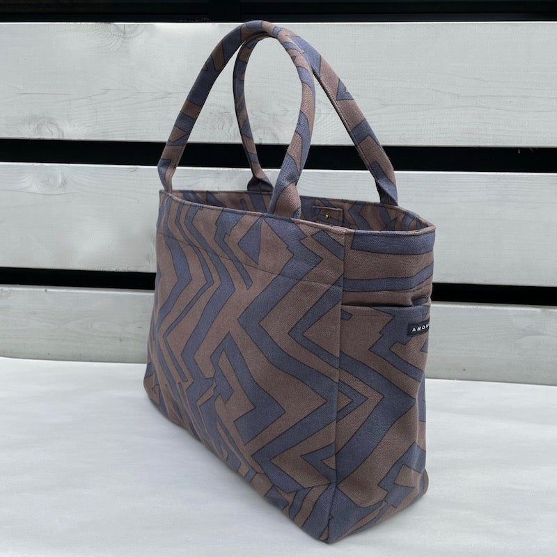 Tote (M, with side pockets) ``Michi'' Let's be true Geometric pattern