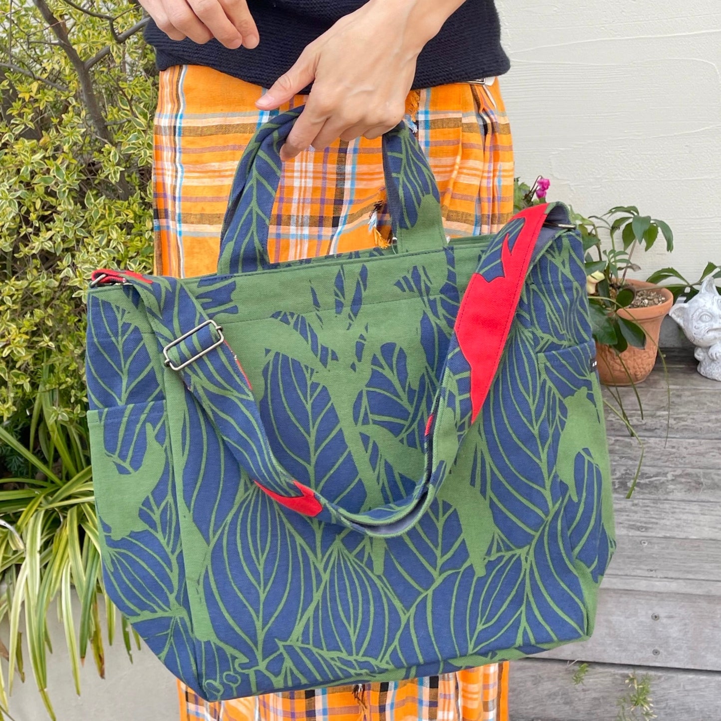 Backordered Shoulder Tote "Kanna" Green