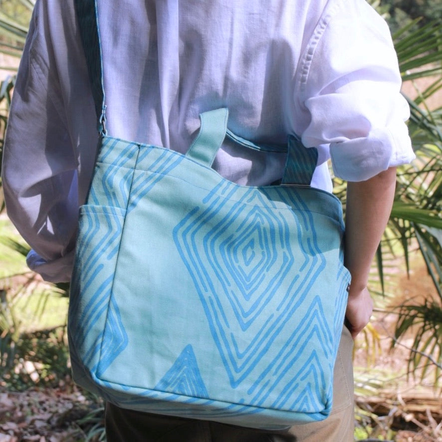 Shoulder tote “Ina” Oishiine! _Navy