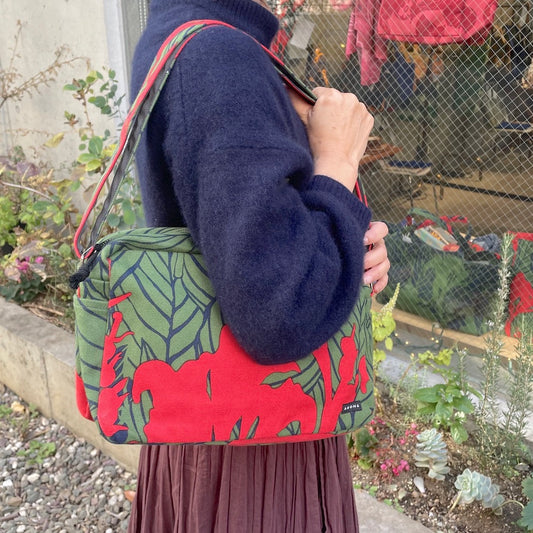 Shoulder bag "Kanna" desired_red