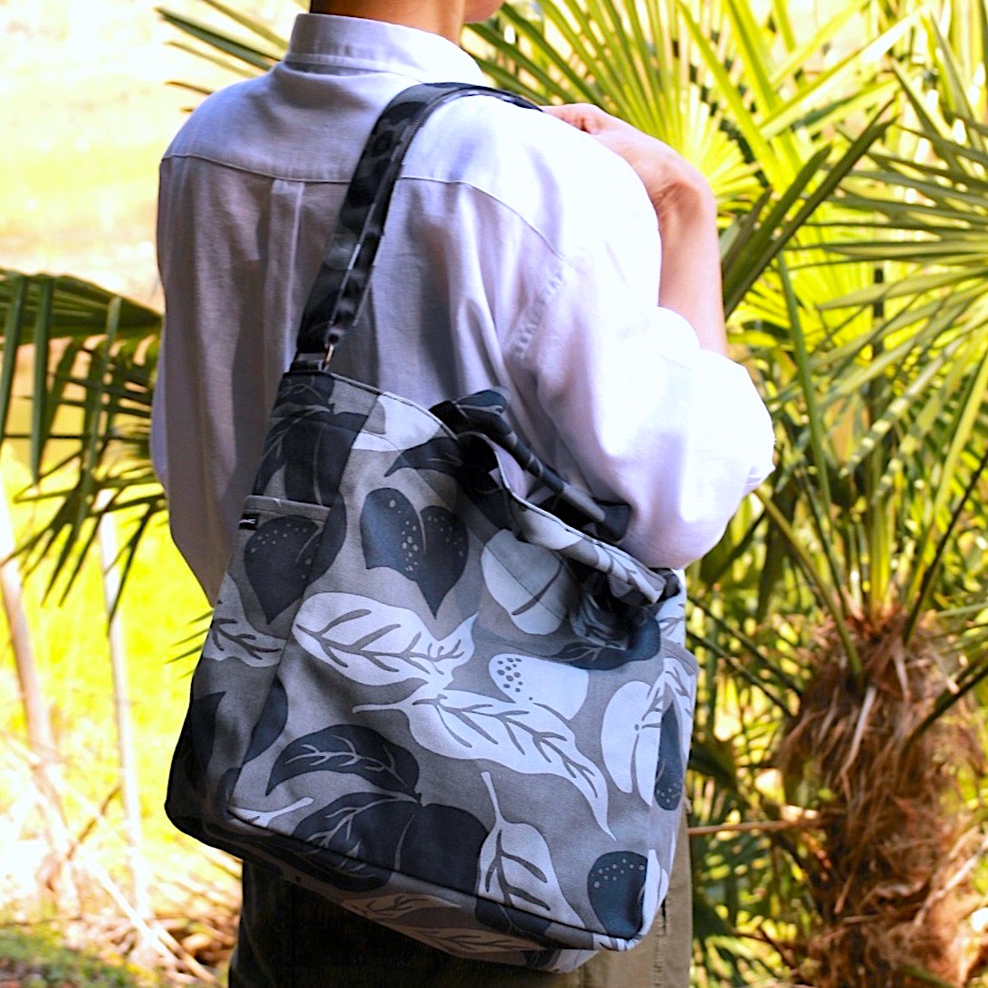 Shoulder tote “Ina” Oishiine! _Navy
