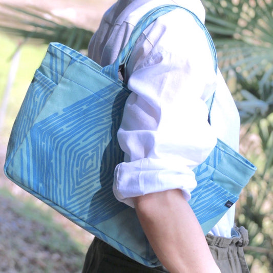 AMONG トートバッグ サイドポケット付き Sサイズ ミチ 育てよう ヒシガラ 日本製 コットン100% 菱形柄　日本の言葉遊び 道 未知