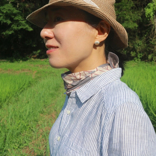 Petit scarf "Kanna" generous size_beige (40% silk 60% rayon)
