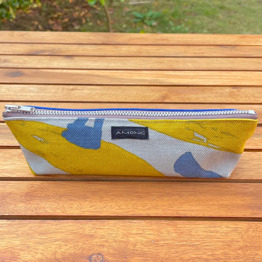 ペンケース「バナナ」木陰_2