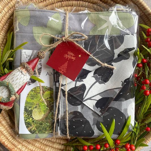 AMONGの22000円お得なクリスマスギフトセット。ご自分へ、通常のプレゼントにも最適。