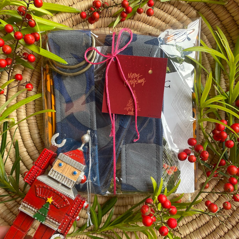 AMONGの8800円のクリスマスギフトセット。通常のプレゼントにも最適。