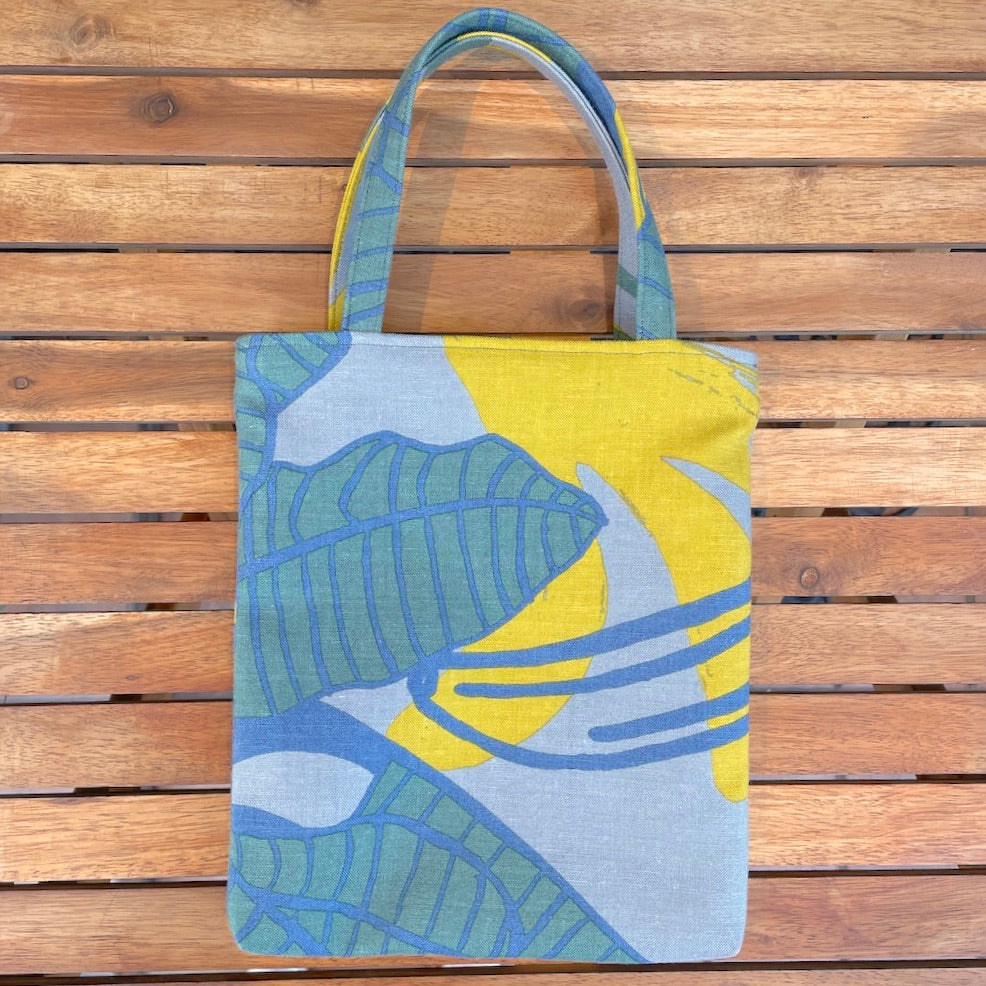 AMONG ミニトート  バナナ 木陰 イエロー&グリーン 表：レーヨンリネン 裏：コットン バッグインバッグ 捺染染め  日本製 