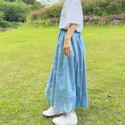 ロングスカート テンキ_青空