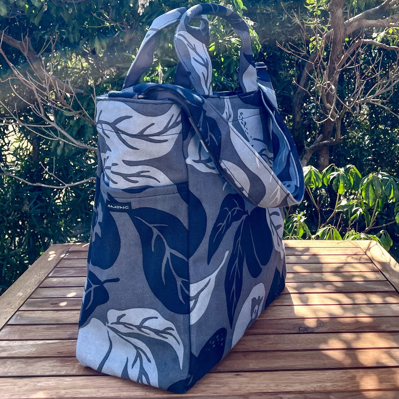 AMONG ショルダートートバッグ 桃栗三年柿八年 濃淡 濃い 日本製 綿 コットン100% ボタニカル 果物柄 2WAY 縁起が良い 