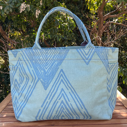 AMONG トートバッグ Mサイズ サイドポケット付 ミチ 育てよう 菱柄 ひし柄 日本製 綿 コットン 100％  大容量 通勤 通学  道 未知 日本の言葉遊び