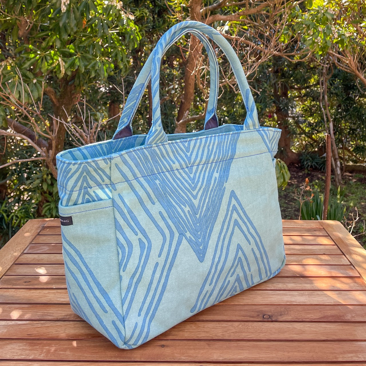 AMONG トートバッグ Mサイズ サイドポケット付 ミチ 育てよう 菱柄 ひし柄 日本製 綿 コットン 100％  大容量 通勤 通学  道 未知 日本の言葉遊び