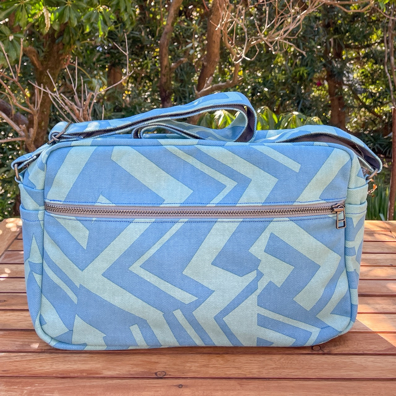 AMONG おでかけショルダーバッグ ミチ 育てよう 幾何学柄 日本製 綿コットン100% ショルダーバッグ  旅行用バッグ 道 未知 日本の言葉遊び