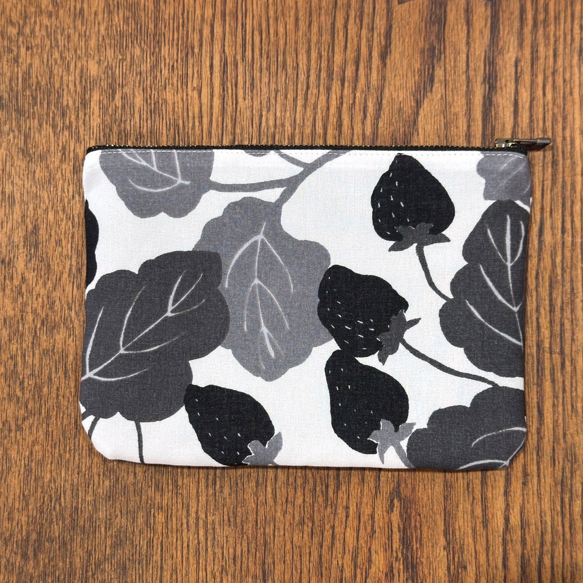 Pouch “Michi” Let’s say what we really think Geometric pattern_3