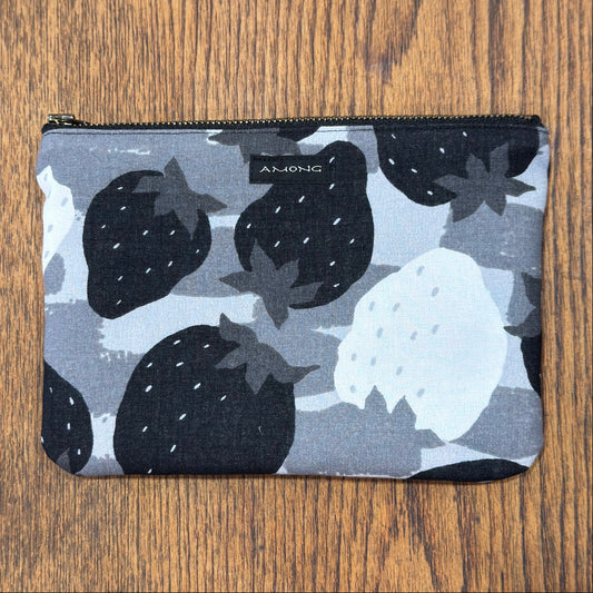 Pouch “Michi” Let’s say what we really think Geometric pattern_3