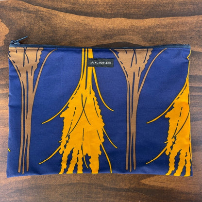 AMONG 撥水ポーチ イネ オイシイネ！ ブラウン×ネイビー×イエロー 稲柄 ポリエステル ポーチ 手捺染 日本製 手染め 手作り